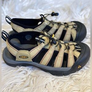 Keen Newport Walking Hiking Sandals Size 8